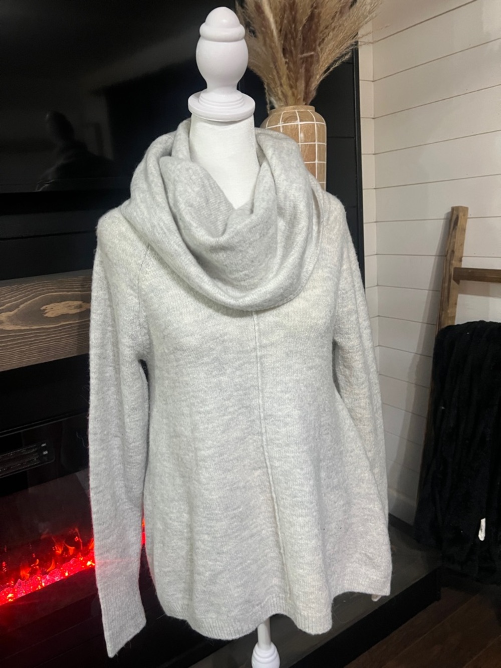 Cozy Cowl Neck Women's Sweater - Light Gray
